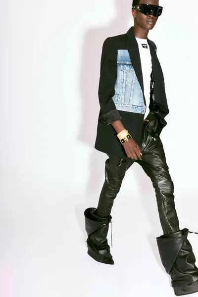 Look 19